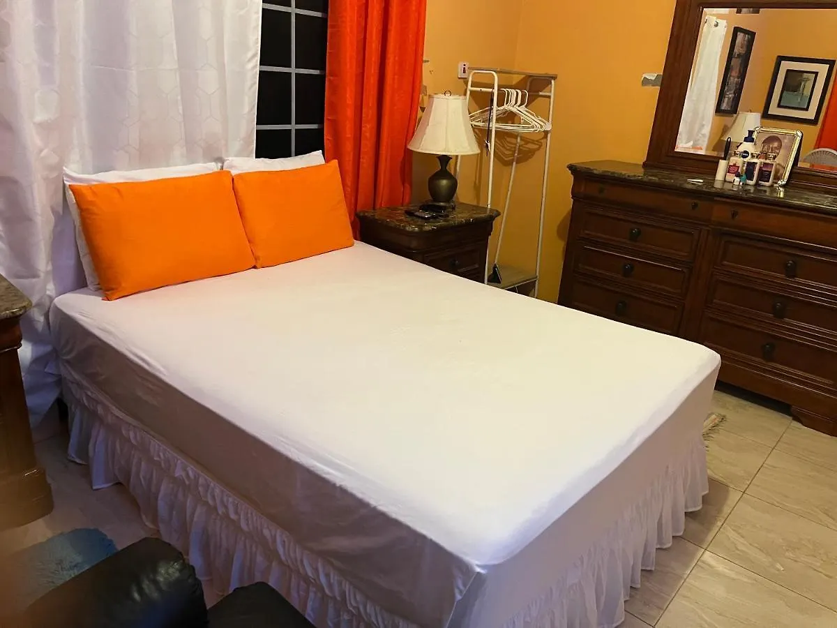 Cool Breeze Mobay Apartment Montego Bay