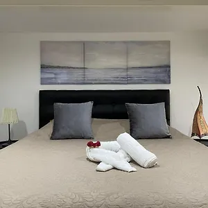 https://duplex-2min-de-la-gare-du-nord.brusselshotelsbook.com